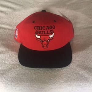 NWT Chicago Bulls Official NBA Snapback